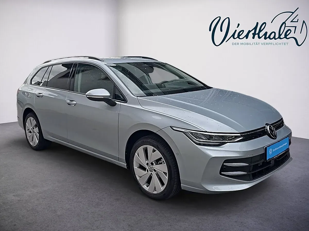 Volkswagen Golf 2026 photo 2