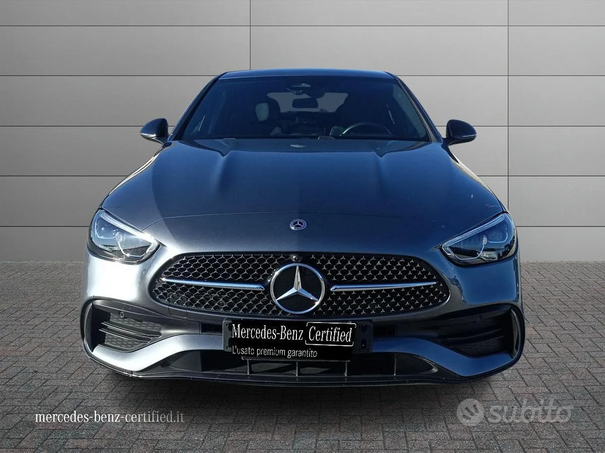 Mercedes-Benz C 300 2025 photo 3
