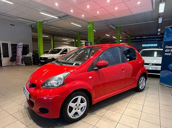 Toyota Aygo 2010 photo 3