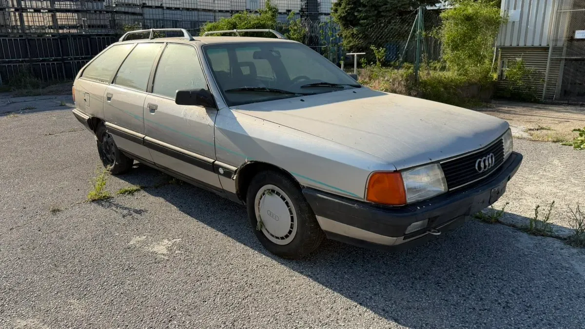 Audi 100 1986 photo 3
