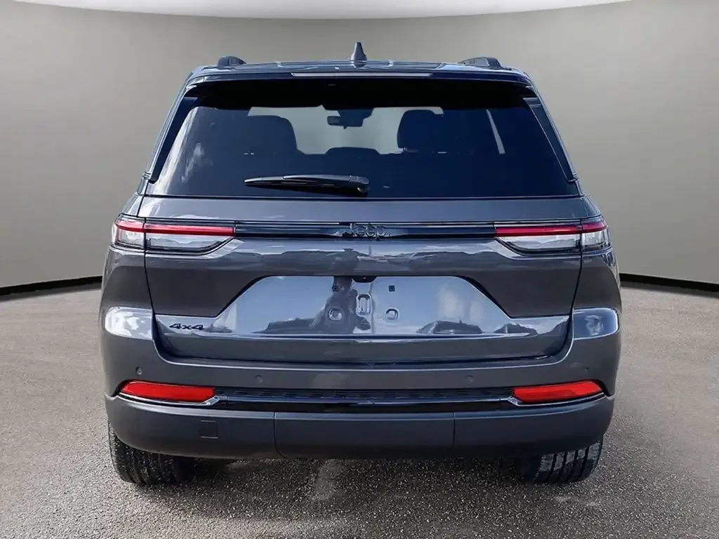 Jeep Grand Cherokee 2025 photo 5