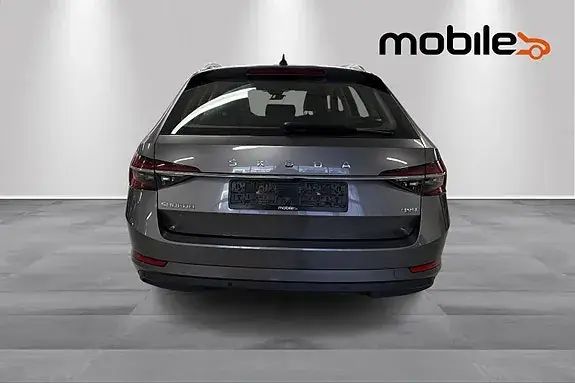 Skoda Superb 2022 photo 4