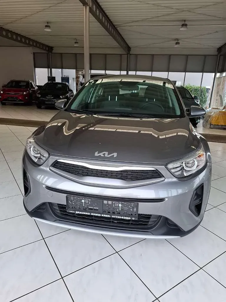 Kia Stonic 2024 photo 2