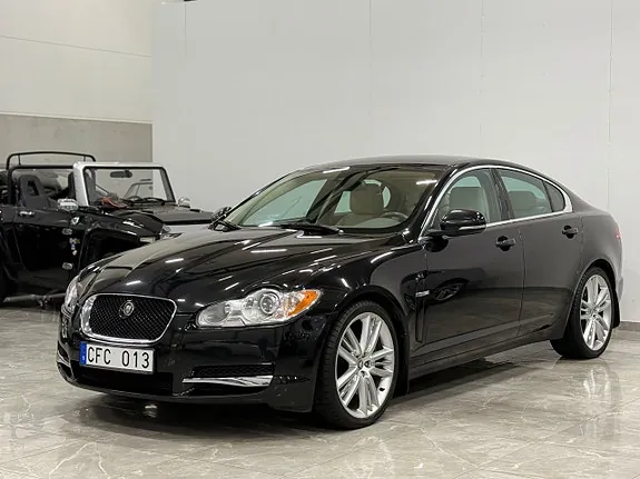 Jaguar Xf 2011 photo 4