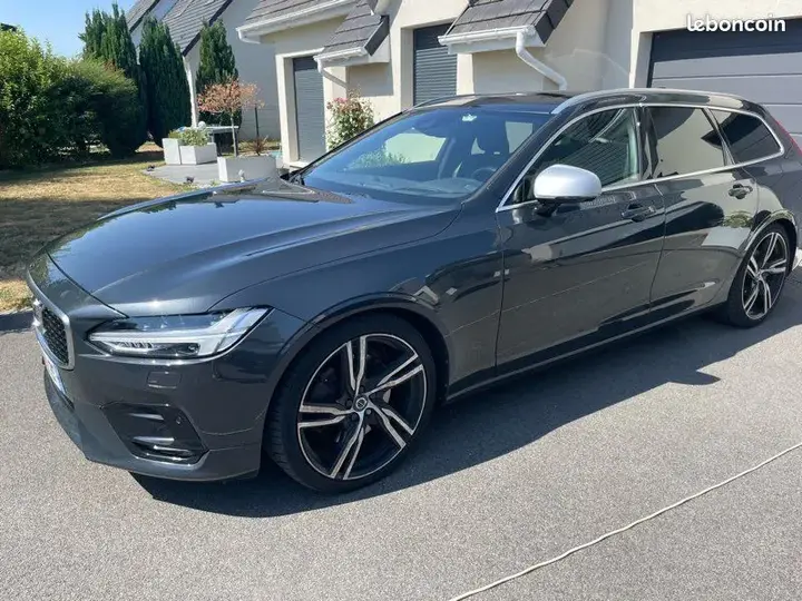 Volvo V90