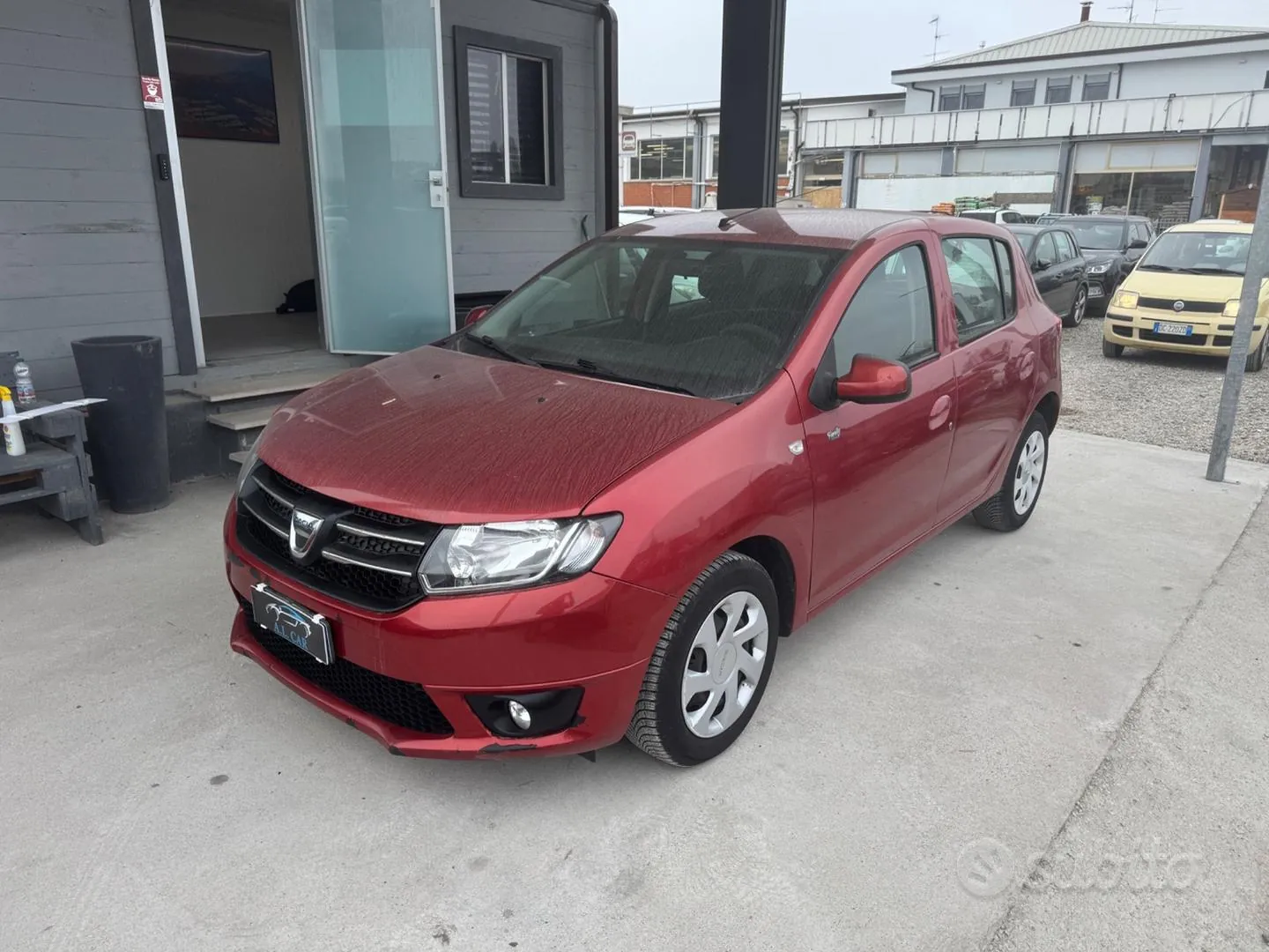 Dacia Sandero 2015 photo 2