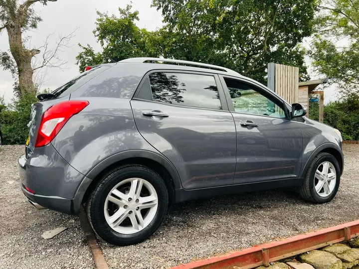 KG Mobility Korando 2015 photo 4