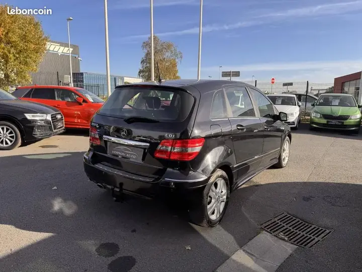 Mercedes-Benz B-Class 2010 photo 5