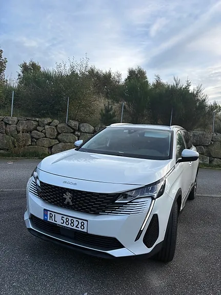 Peugeot 5008 2022 photo 2
