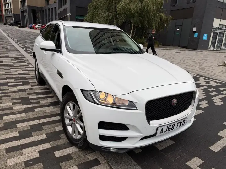 Jaguar F-Pace