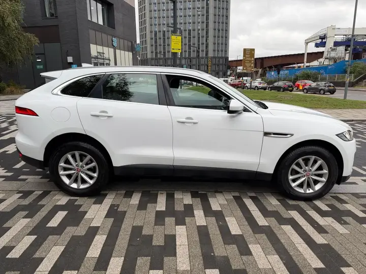 Jaguar F-Pace 2019 photo 5