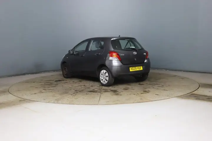 Toyota Yaris 2009 photo 4