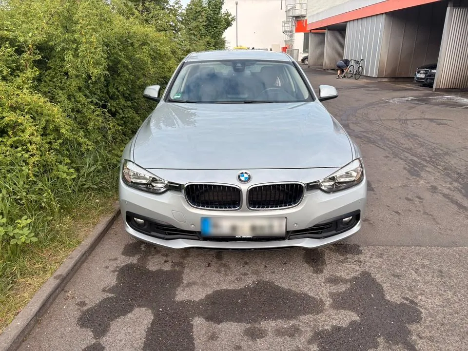 BMW 320