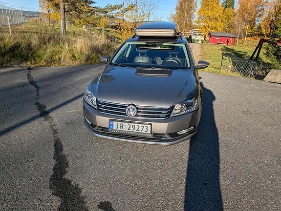 Volkswagen Passat 2012 photo 3