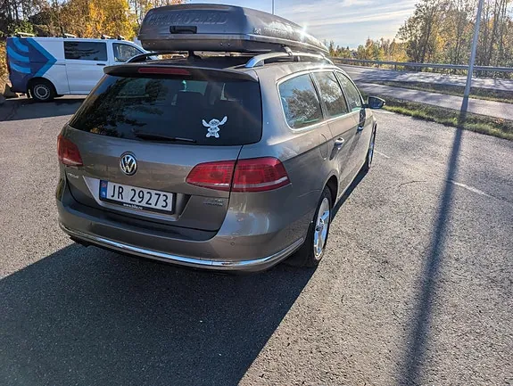 Volkswagen Passat 2012 photo 4