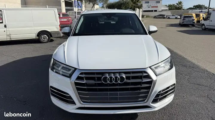 Audi Q5 2018 photo 2