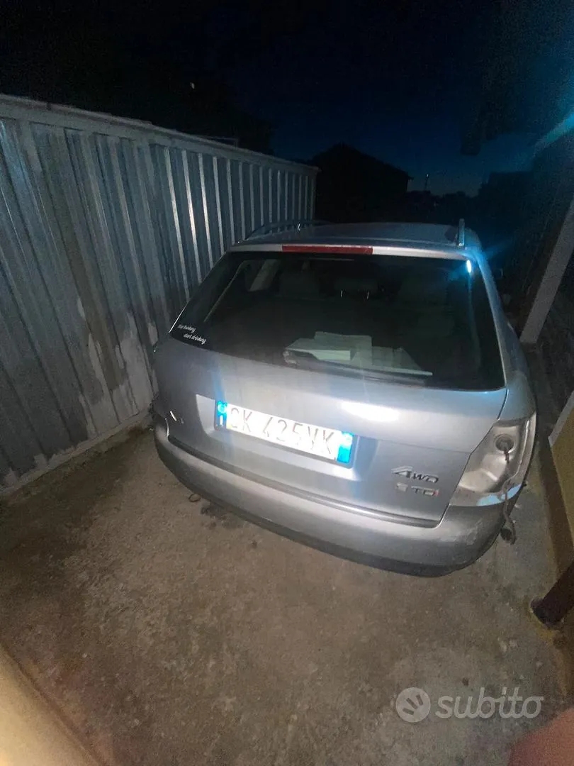 Audi A4 1999 photo 4