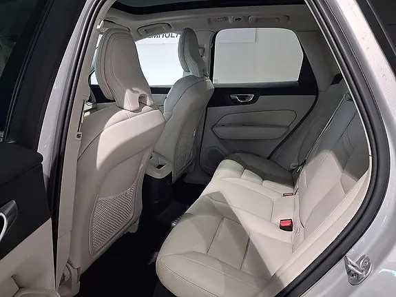 Volvo Xc60 2023 photo 3