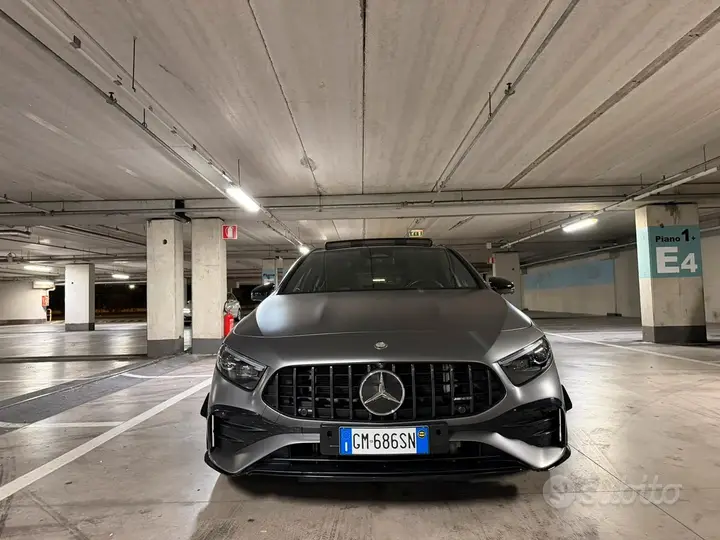 Mercedes-Benz A 35 Amg
