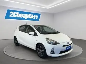 Toyota Aqua 2014 photo 4