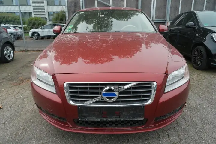 Volvo S80