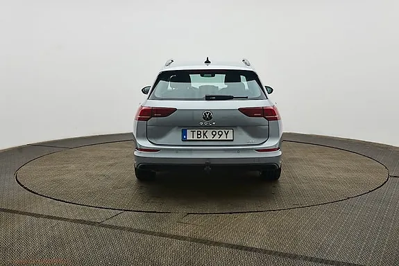 Volkswagen Golf I 2026 photo 2