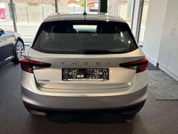 Skoda Fabia 2023 photo 2