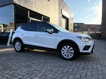 Seat Arona 2018 photo 4