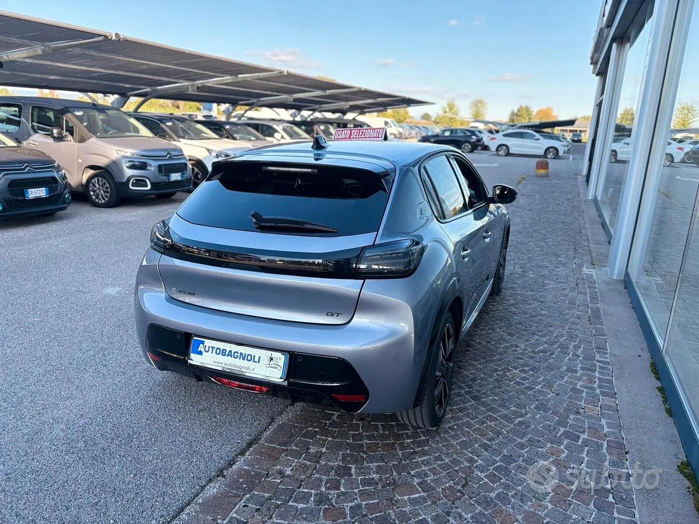 Peugeot 208 2025 photo 3