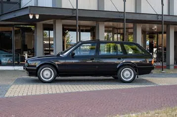 BMW 3 Series 1994 photo 2
