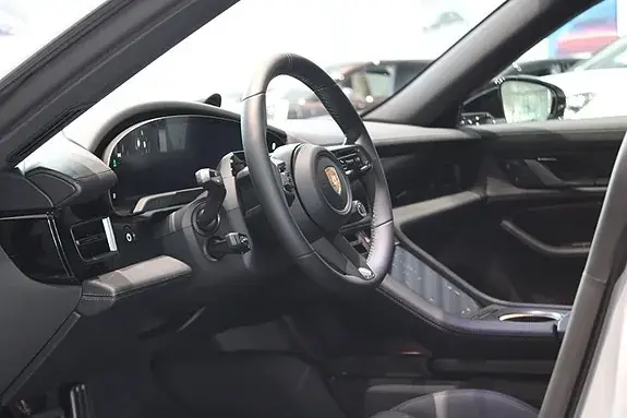 Porsche Taycan 4S 2026 photo 3