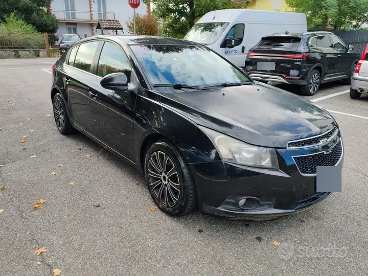 Chevrolet Cruze 2011 photo 2