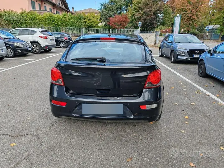 Chevrolet Cruze 2011 photo 4