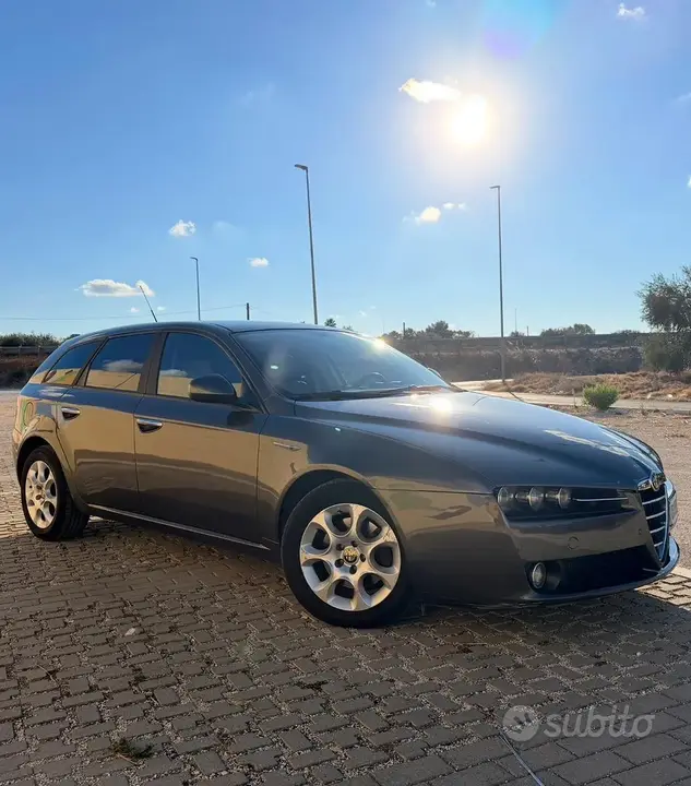 Alfa Romeo 159 2007 photo 3