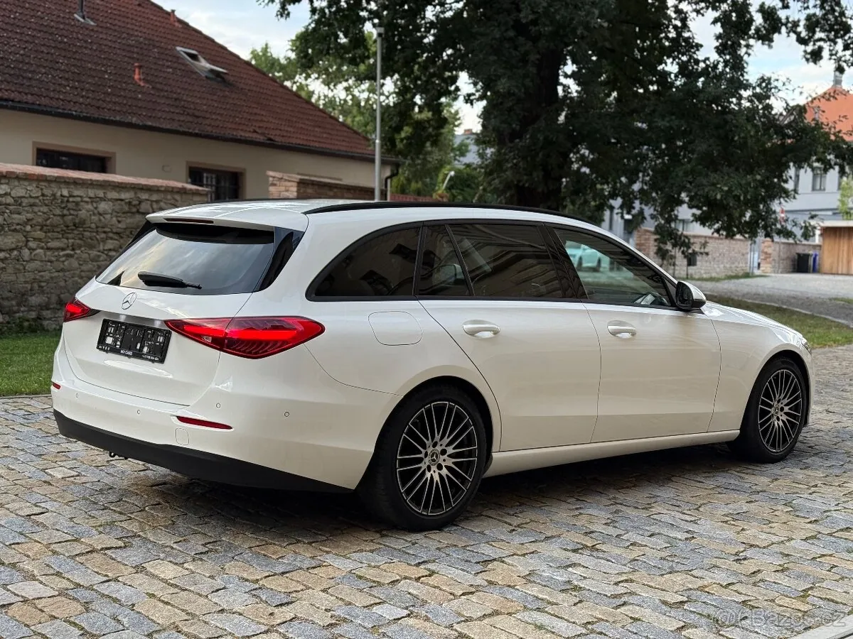 Mercedes-Benz C-Class 2023 photo 4
