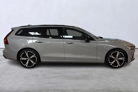 Volvo V60 2025 photo 3