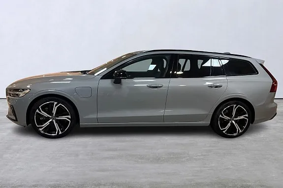 Volvo V60 2025 photo 2