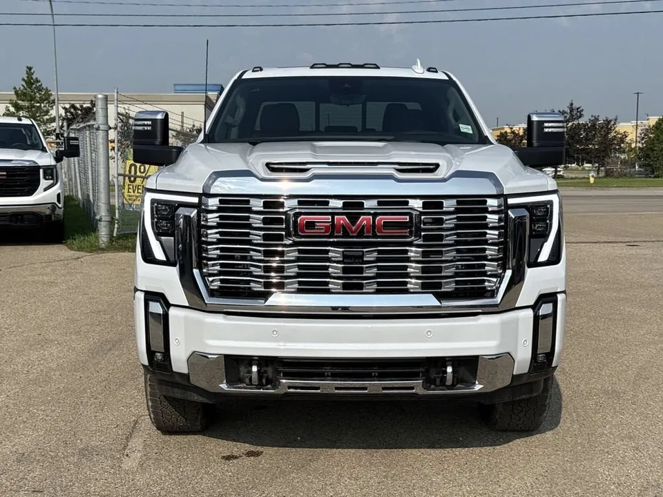 GMC Sierra 3500Hd 2026 photo 3
