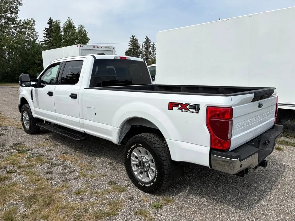 Ford Super Duty F-250 2022 photo 2