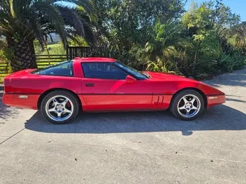 Chevrolet Corvette 1989 photo 3