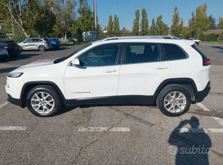 Jeep Cherokee 2015 photo 2