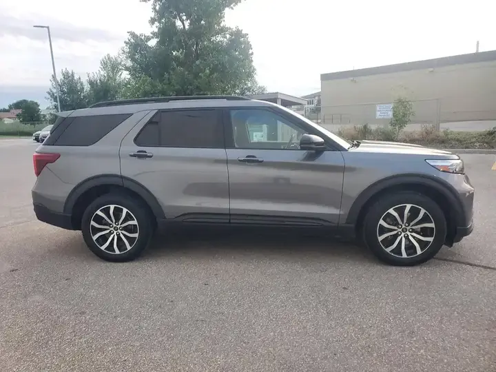 Ford Explorer 2021 photo 4