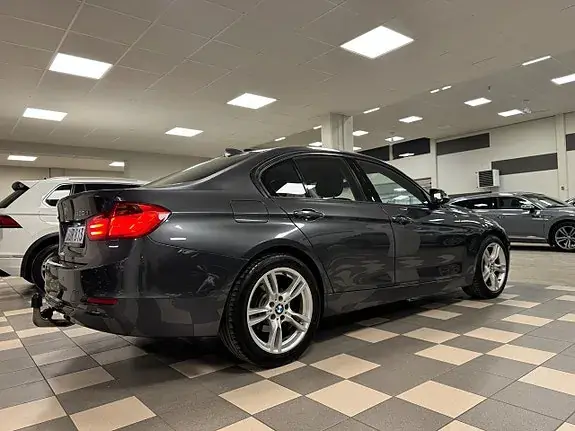 BMW 320D 2014 photo 4