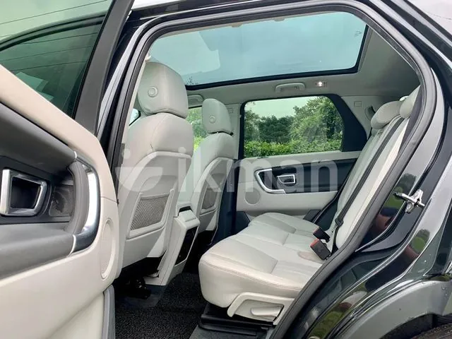 Land Rover Discovery 2015 photo 4