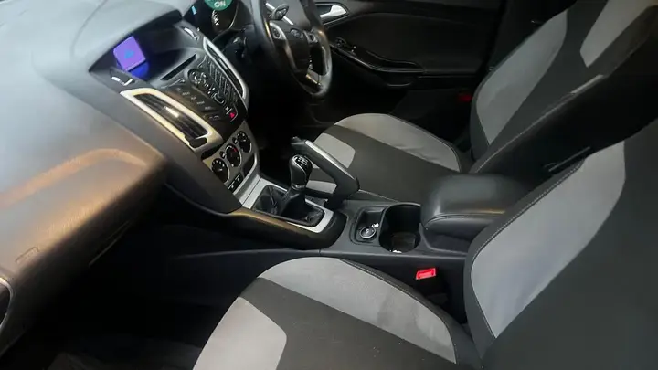 Ford Focus 2011 photo 5