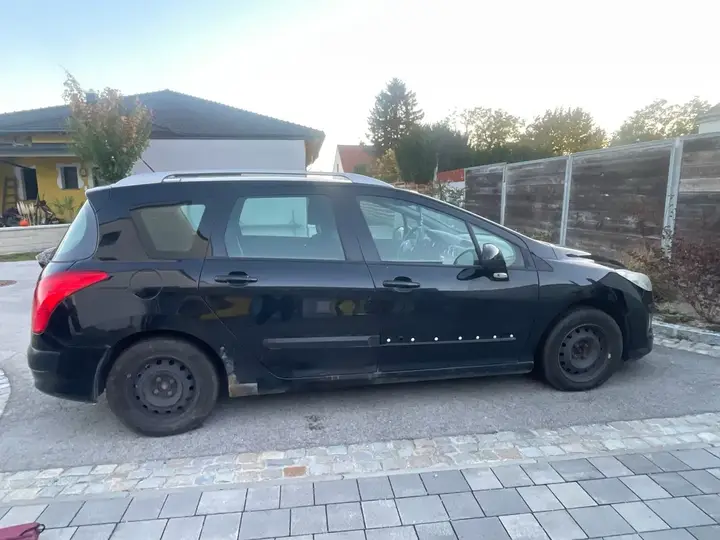 Peugeot 308 2011 photo 3