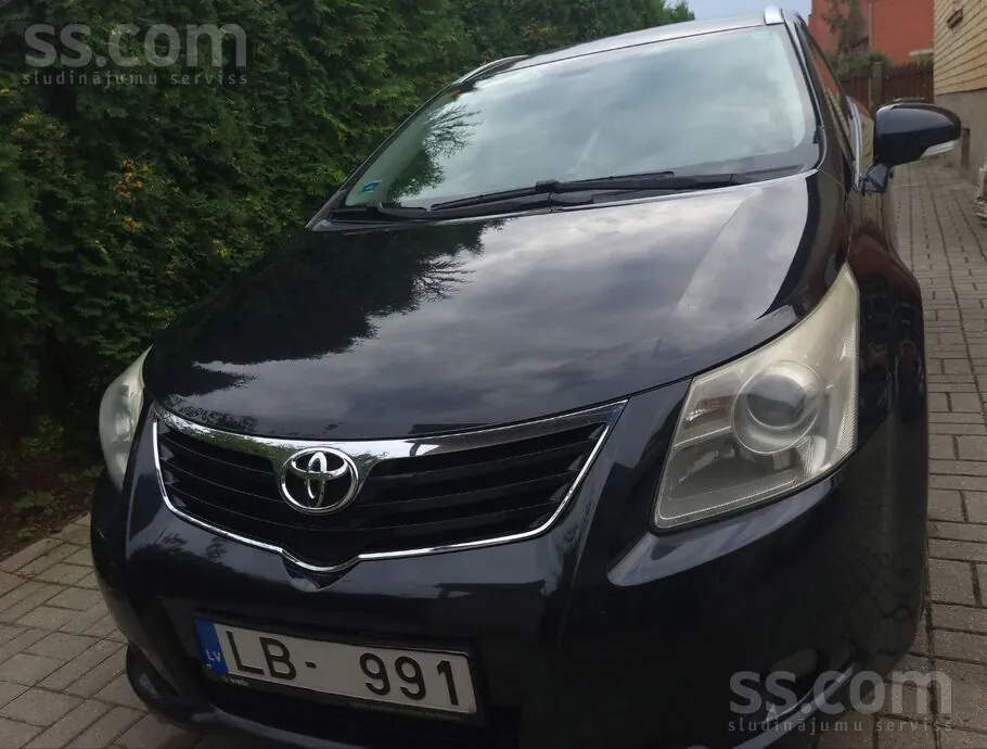 Toyota Avensis 2009 photo 2