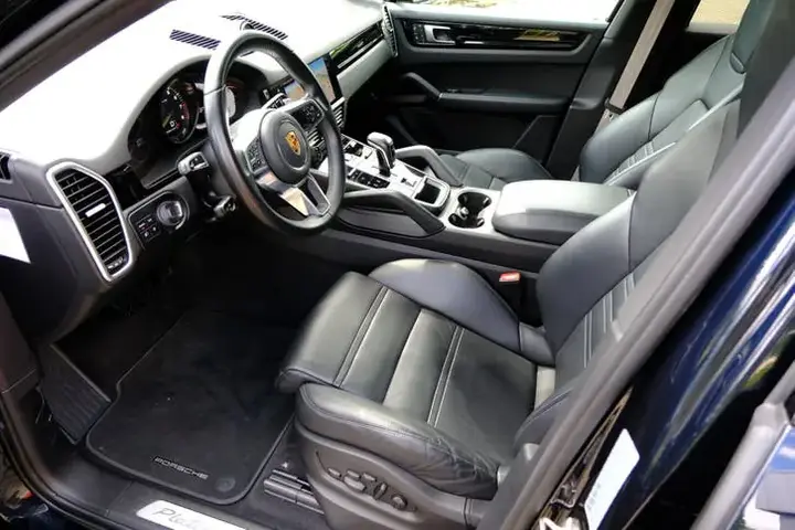 Porsche Cayenne 2022 photo 2