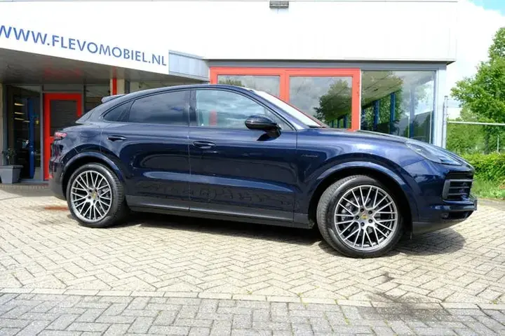 Porsche Cayenne 2022 photo 4