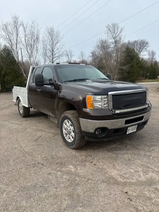 GMC Sierra 2500Hd 2012 photo 2